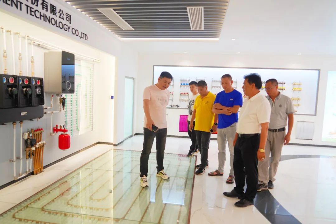 南安市消防器材協(xié)會(huì)走訪(fǎng)玉環(huán)企業(yè)